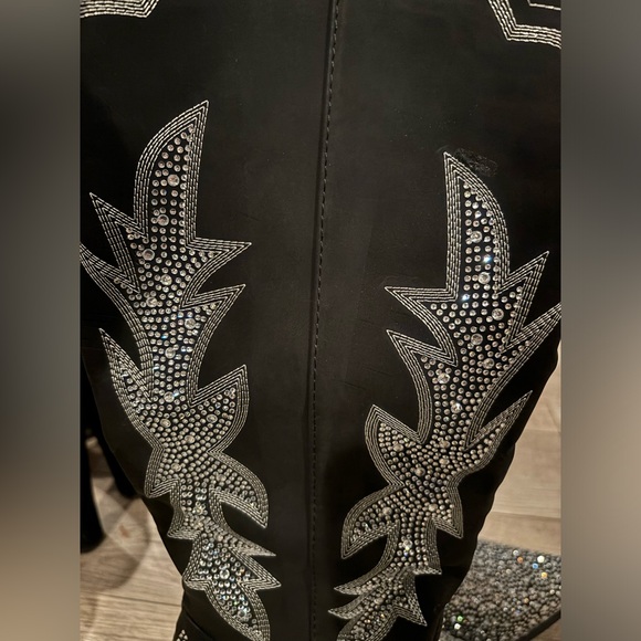 Rhinestone cowgirl boots - Picture 3 of 4